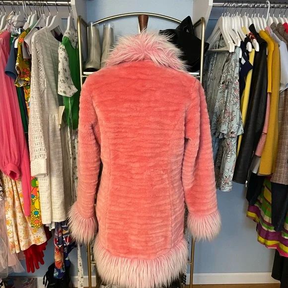 Vintage Pink Faux Fur Coat Bratz style - Picture 8 of 11